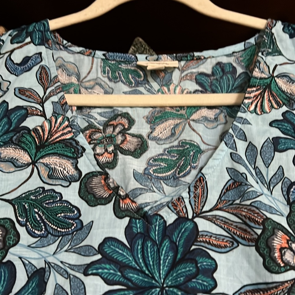 A.N.A Turquoise/Blue/Coral Floral Blend Sleeveless Babydoll Top, Large, EUC. - Picture 4 of 8